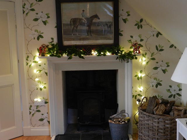 Stables Cottage decorated for Christmas